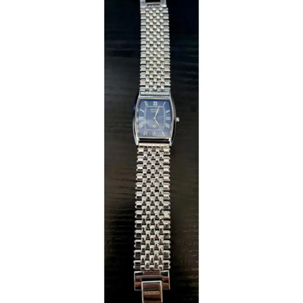 RARE‎ - Mint Condition Seiko Vintage Slim SQ Barrel Tank Wrist Watch